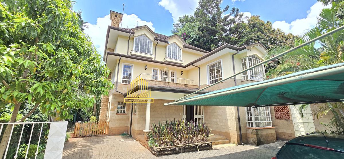 5 Bed Townhouse with En Suite in Lavington - 1