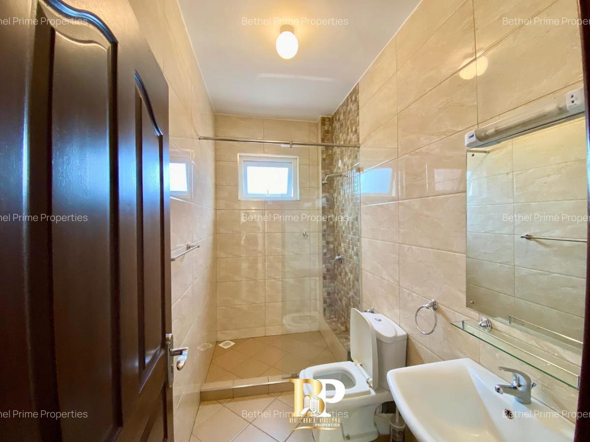 Serviced 2 Bed Apartment with En Suite in Brookside - 10
