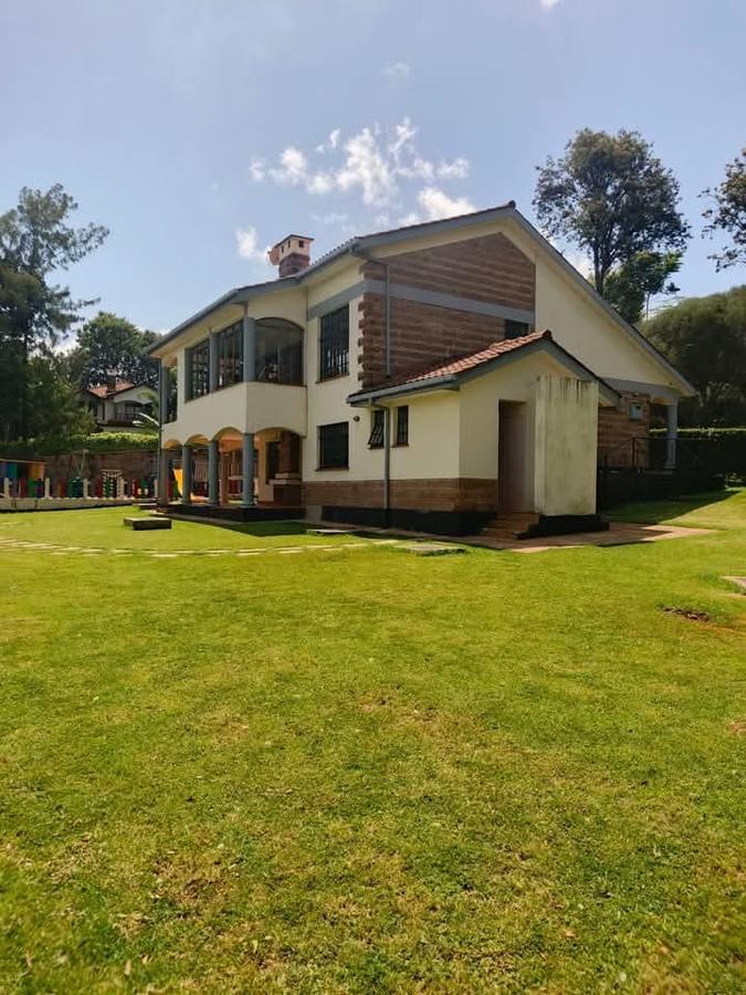 4 Bed House with Swimming Pool in Rosslyn - 5