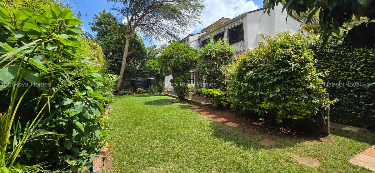 4 Bed Townhouse with En Suite at Ndemi Road - 2