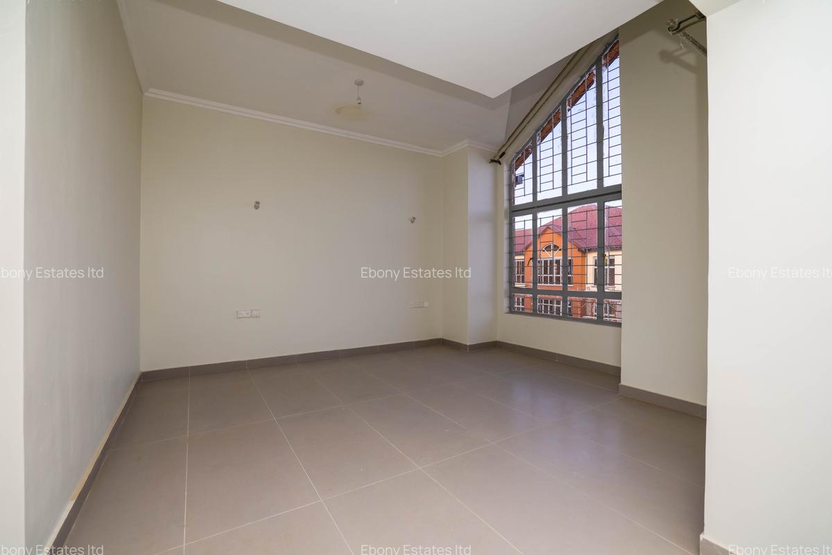 5 Bed Townhouse with En Suite at Enkasiti Kimalat - 2