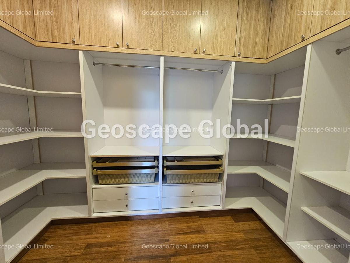 4 Bed Apartment with En Suite in Westlands Area - 9