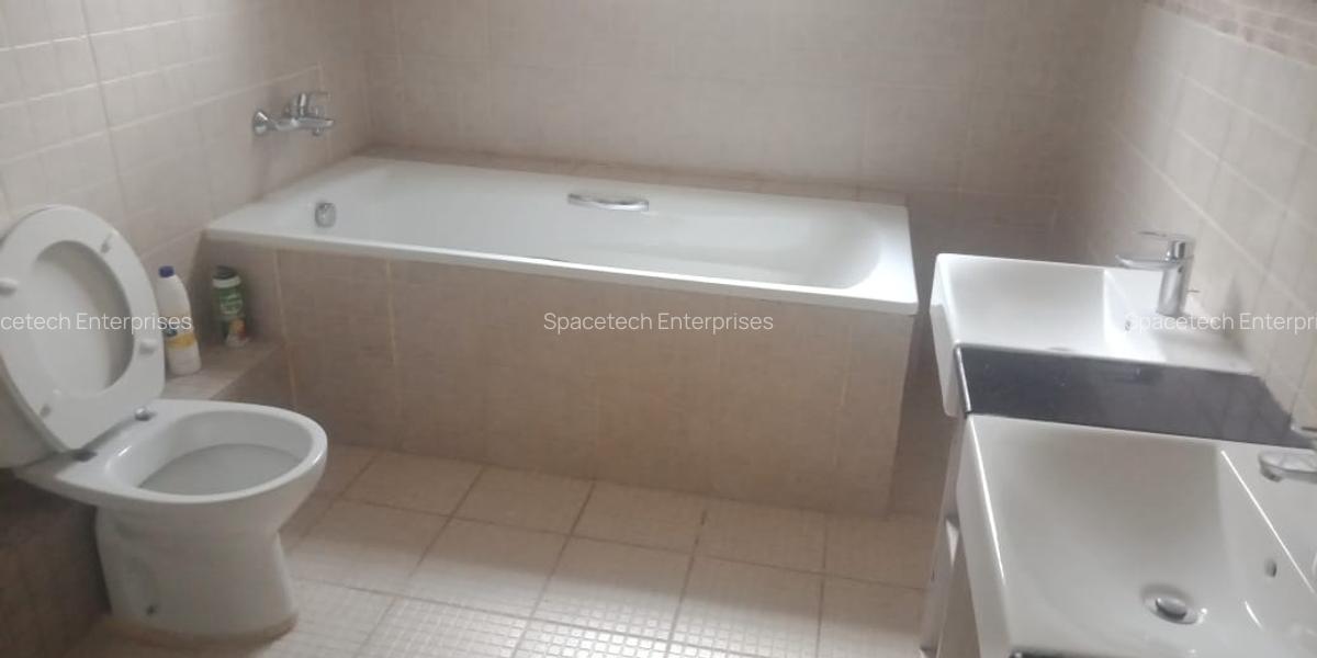 5 Bed Townhouse with En Suite in Spring Valley - 10