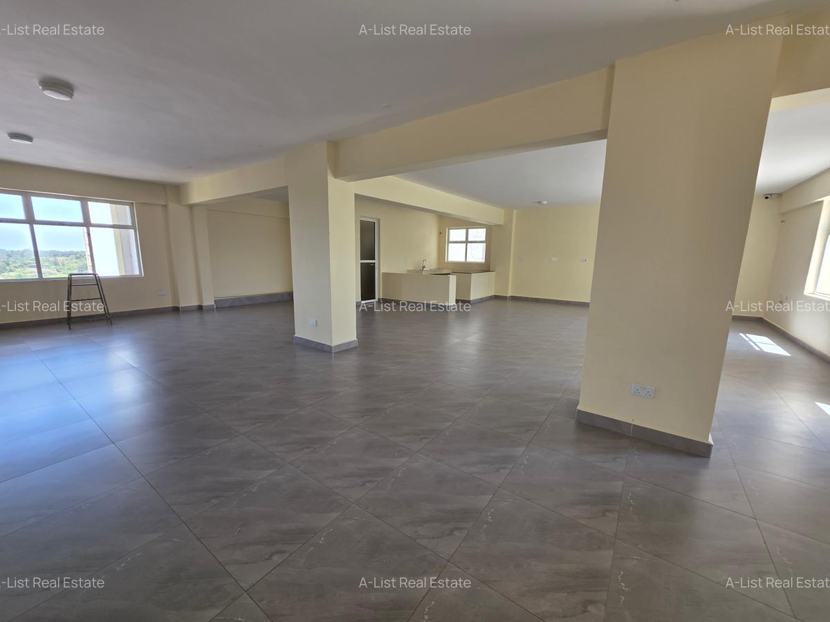 4 Bed Apartment with En Suite at 4Th Parklands - 15