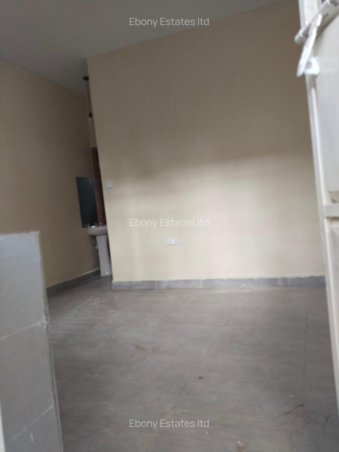 1 Bed House in Lavington - 3