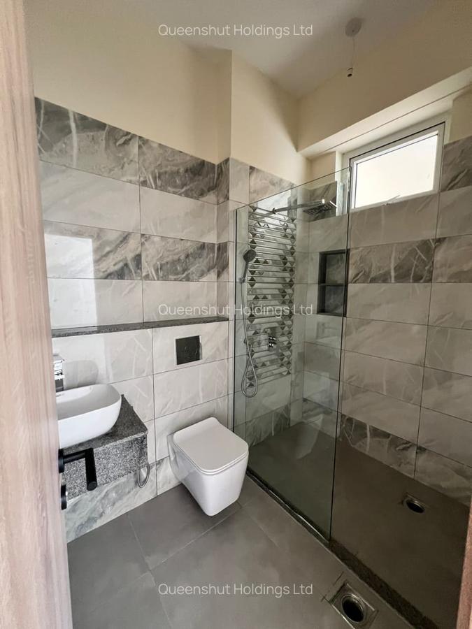 3 Bed Apartment with En Suite in Parklands - 3