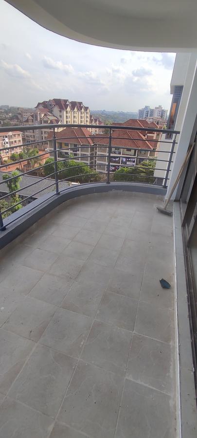 Serviced 3 Bed Apartment with En Suite in Thome - 5