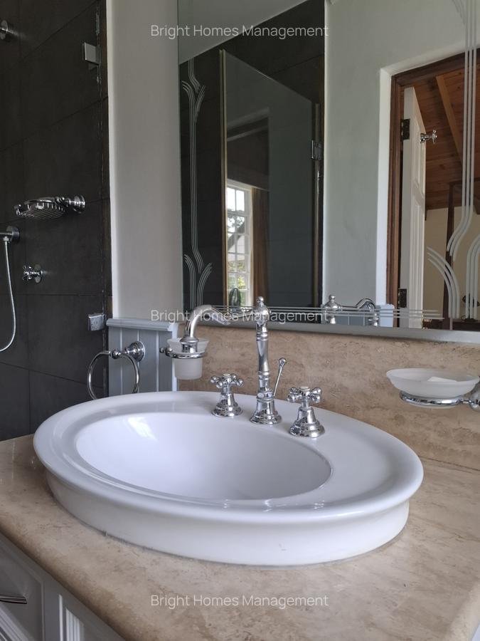 4 Bed Villa with Staff Quarters in Kitisuru - 15