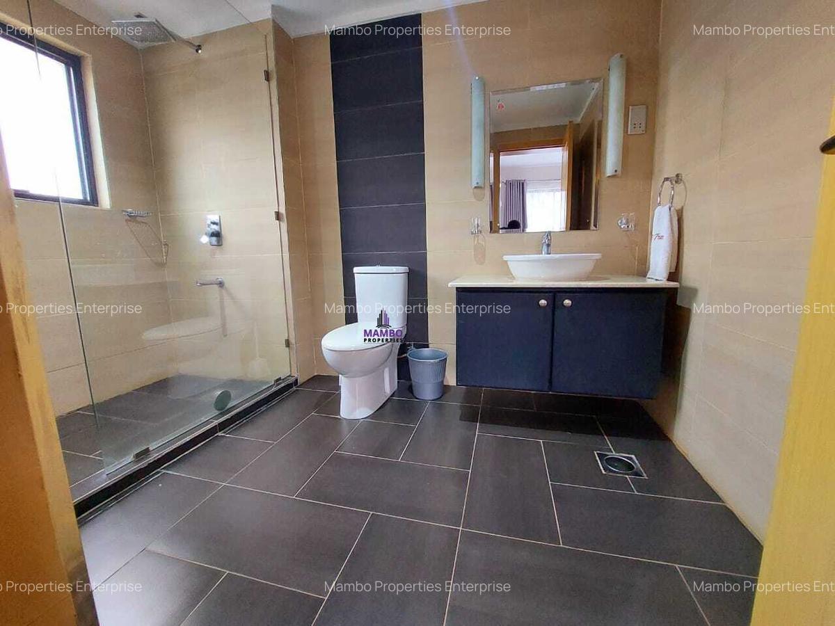 Serviced 2 Bed Apartment with En Suite at Brookside Drive - 9