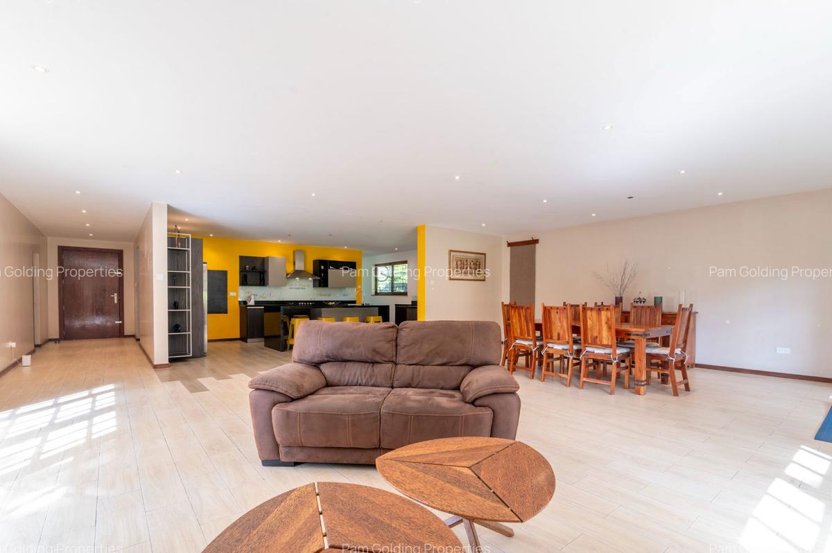 5 Bed House with En Suite in Karen - 4