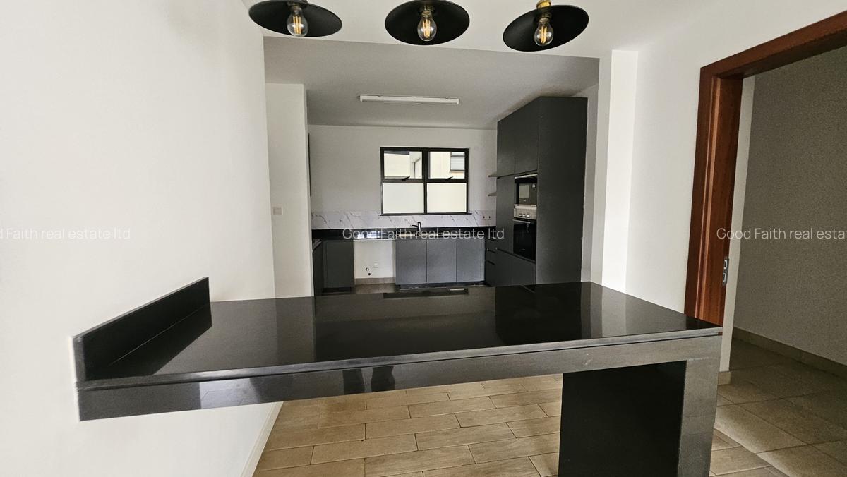 4 Bed Apartment with En Suite at Two Rivers - 6