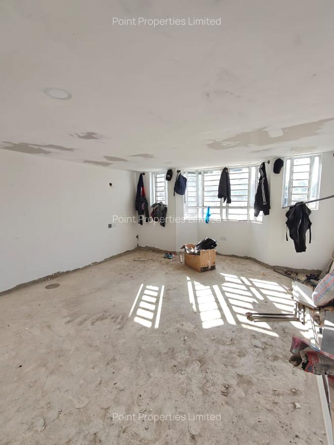 3 Bed Apartment with En Suite in Karen - 8