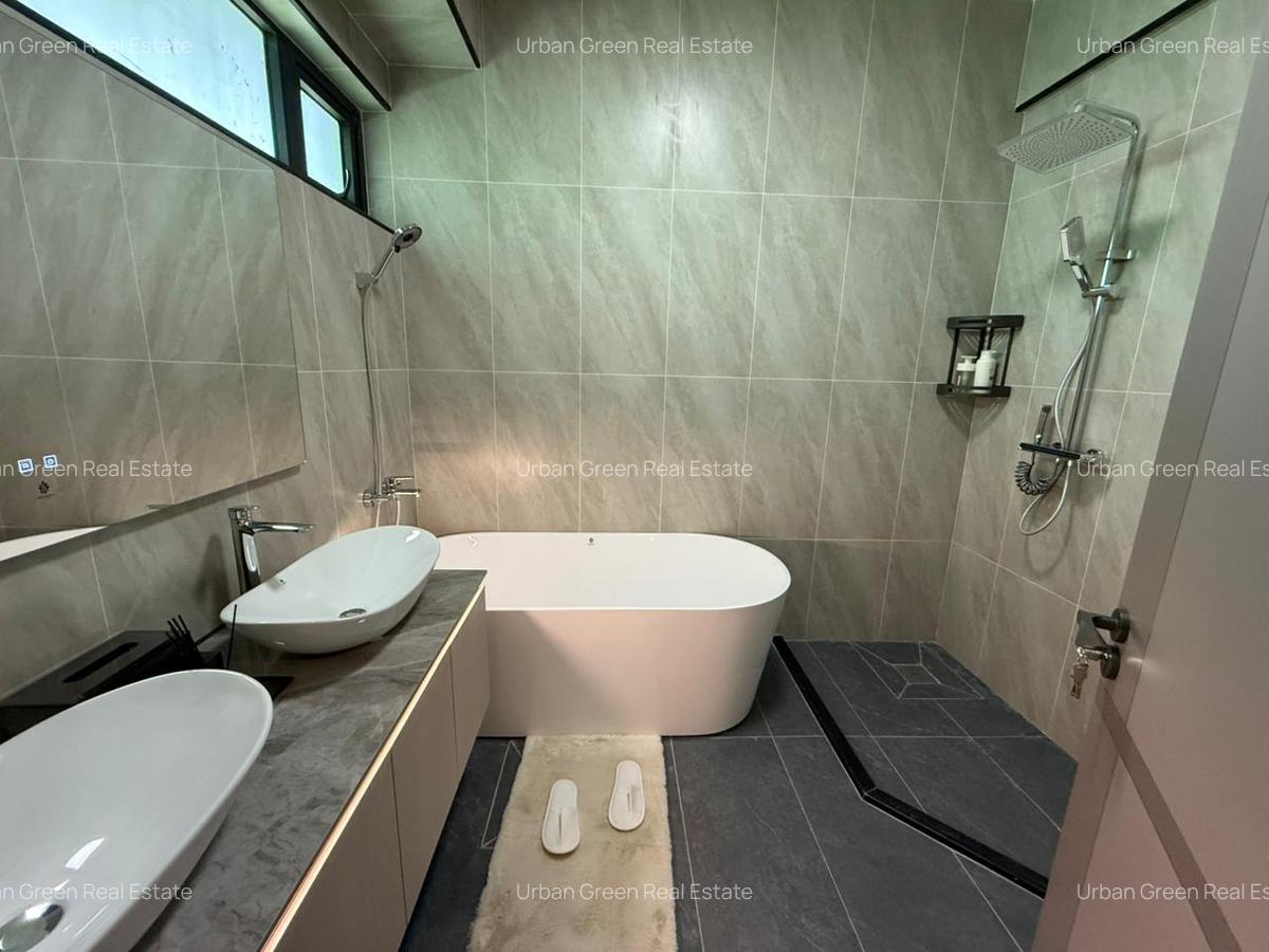 5 Bed Apartment with En Suite at Othaya Road - 15