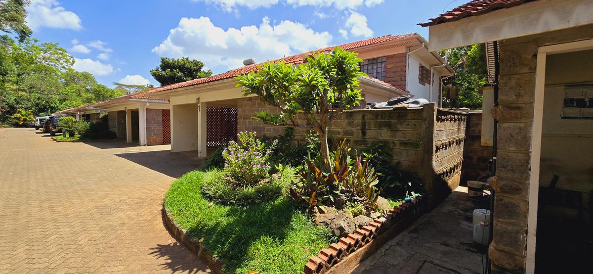 4 Bed Townhouse with En Suite at Off Convent Drive - 3