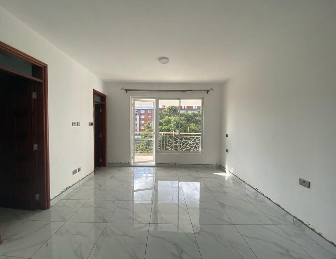 3 Bed Apartment with En Suite at Bhanderi Road - 5