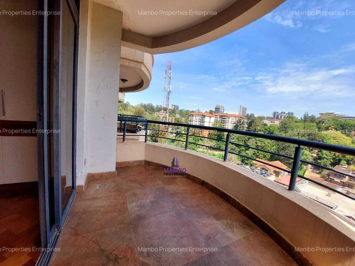 3 Bed Apartment with En Suite at Riverside Drive - 4