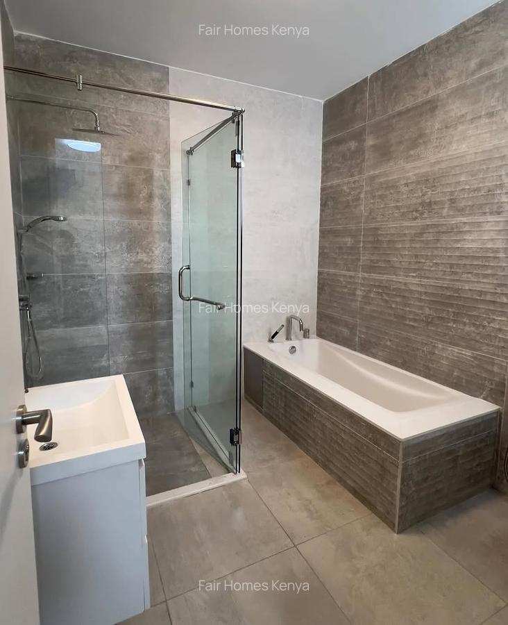 3 Bed Apartment with En Suite at Nyeri Road - 5