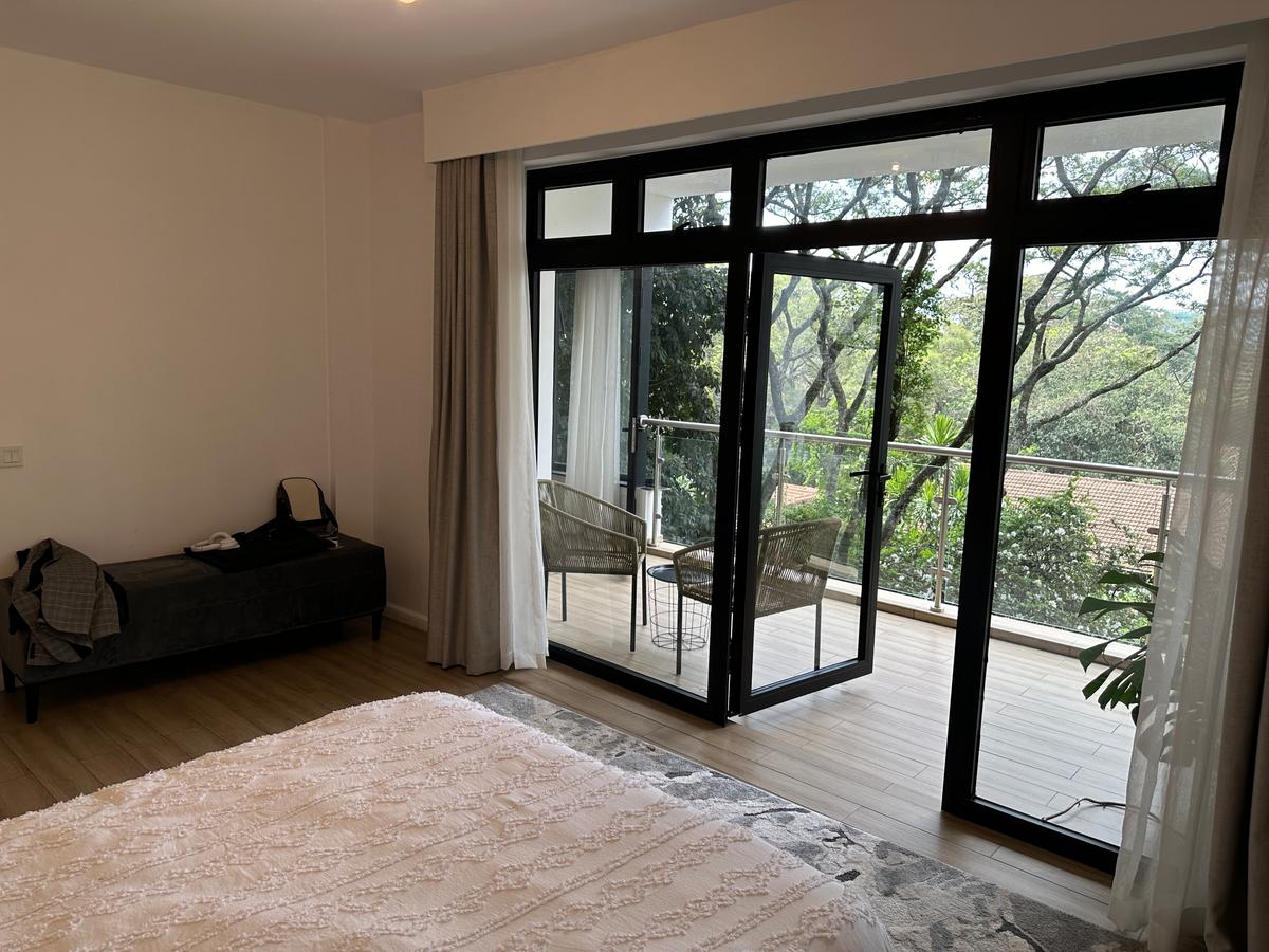 Serviced 2 Bed Apartment with En Suite in Lavington - 12