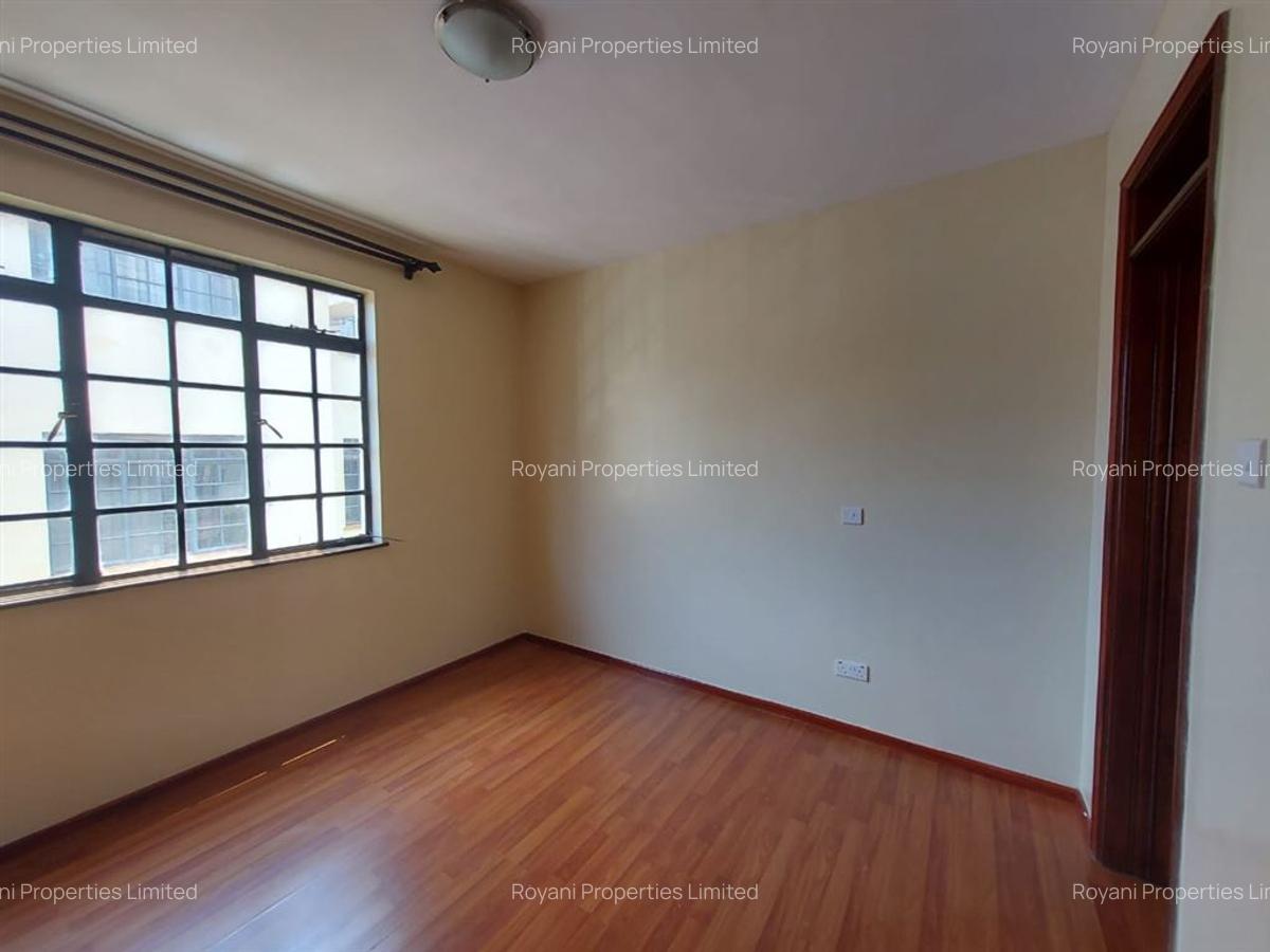 2 Bed Apartment with En Suite at Fourways Junction Estate - 12