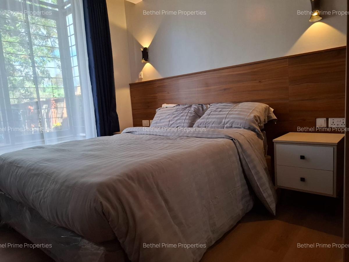 2 Bed House with En Suite in Ridgeways - 18