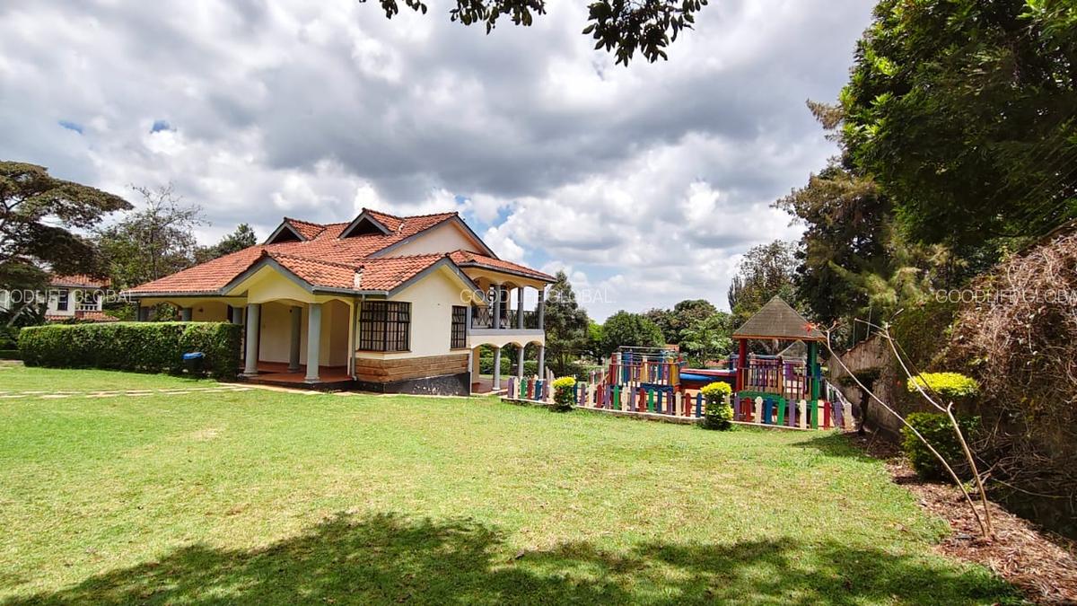 4 Bed Villa with En Suite at Rosslyn - 17