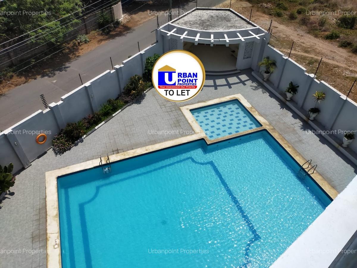 Serviced 3 Bed Apartment with En Suite in Nyali Area - 2