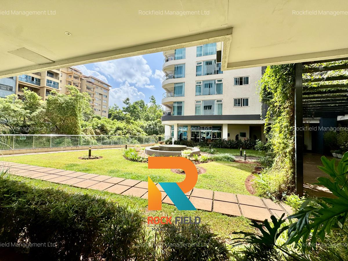 Furnished 3 Bed Apartment with En Suite in Riverside - 19