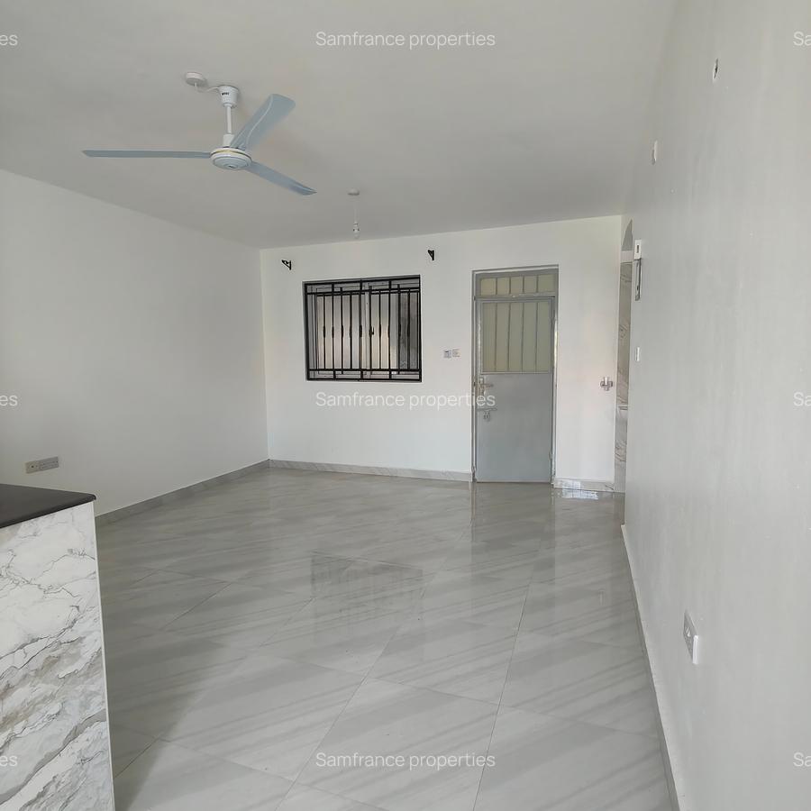 1 Bed Apartment with En Suite at Prideinn Paradise - 7