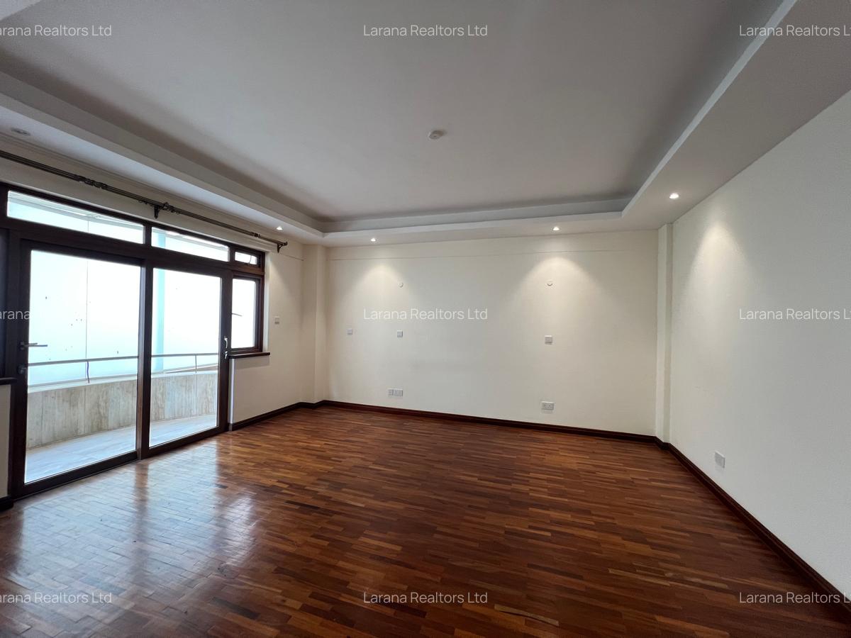 4 Bed Apartment with En Suite at General Mathenge - 11