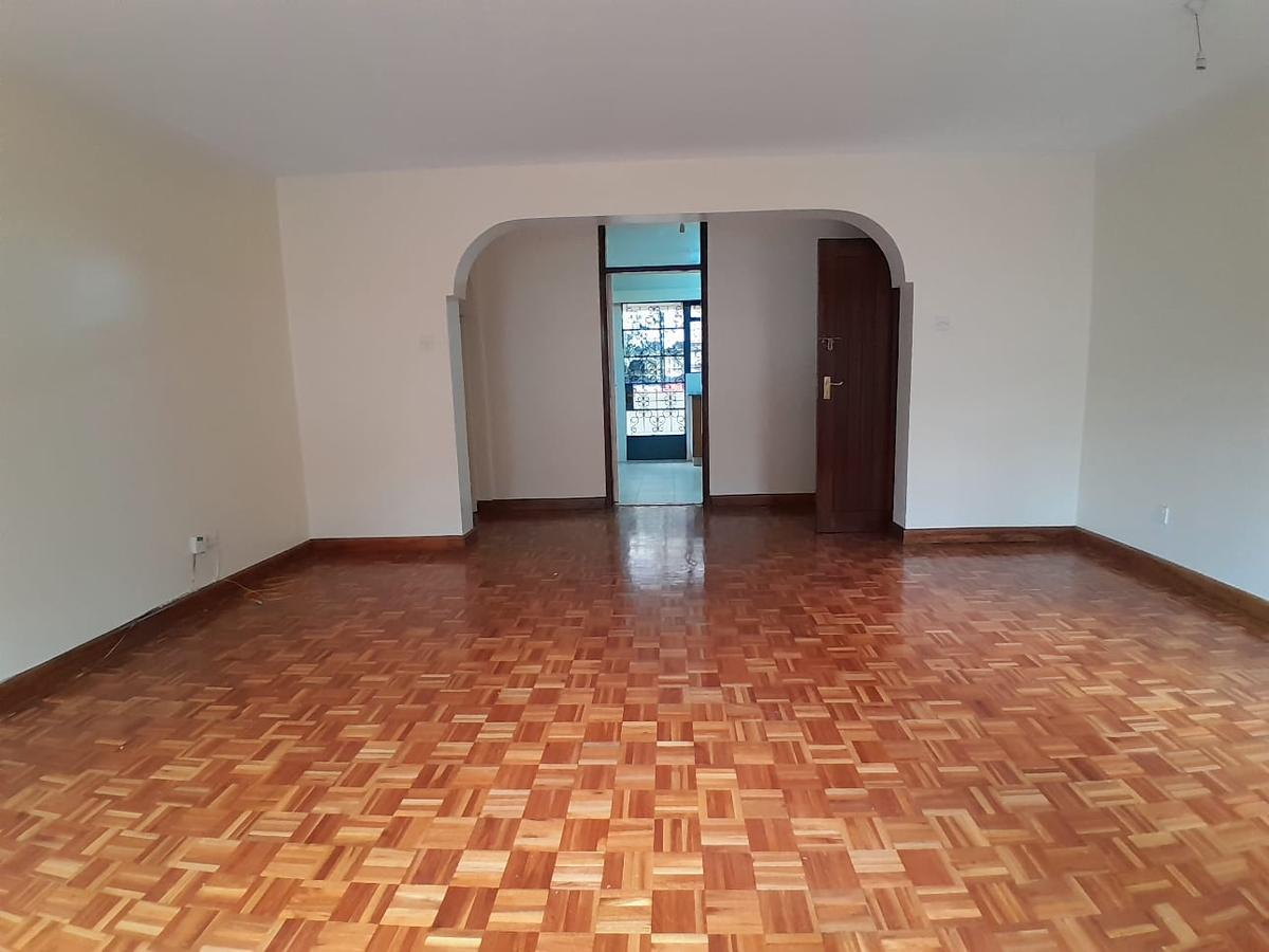 3 Bed Apartment with En Suite in Kilimani - 2