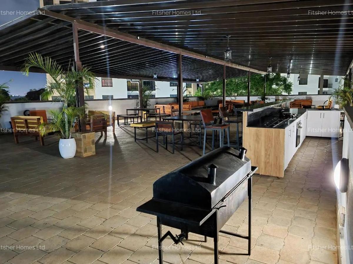 Serviced 2 Bed Apartment with En Suite in Garden Estate - 16