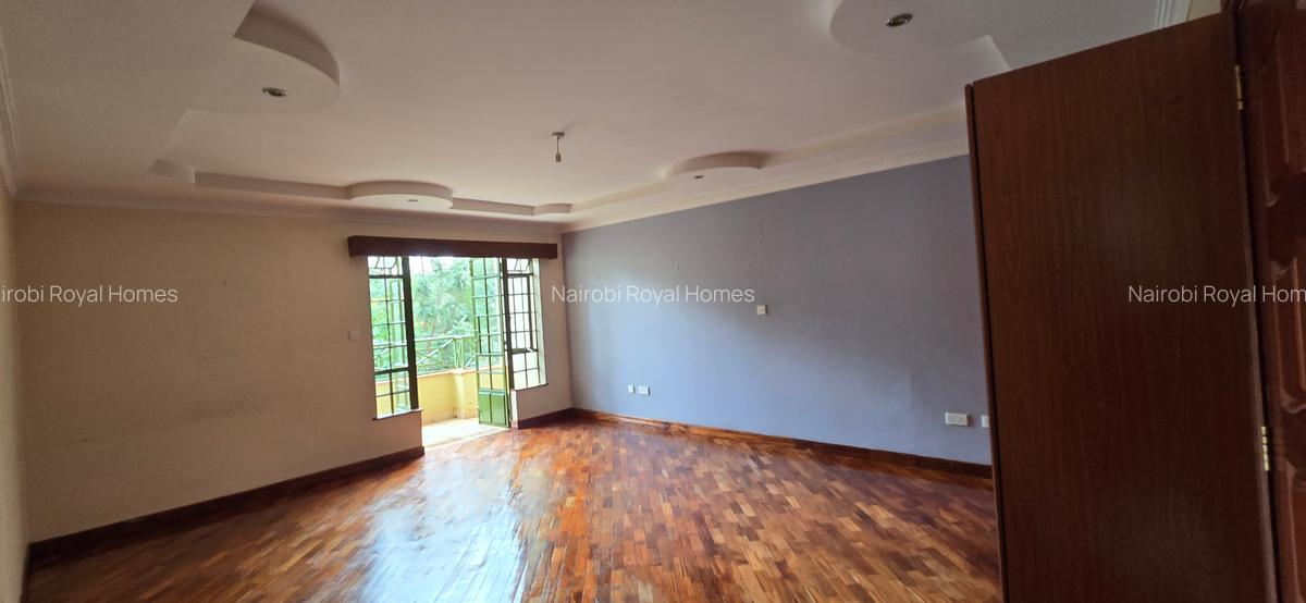 4 Bed Townhouse with En Suite at Lavington Road - 16