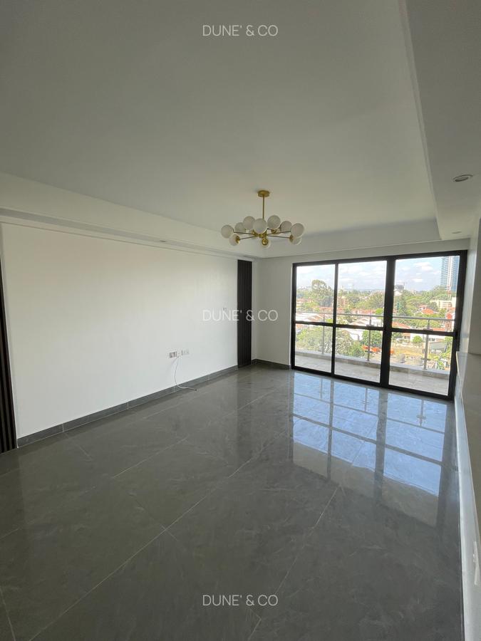 2 Bed Apartment with En Suite in Riverside - 18