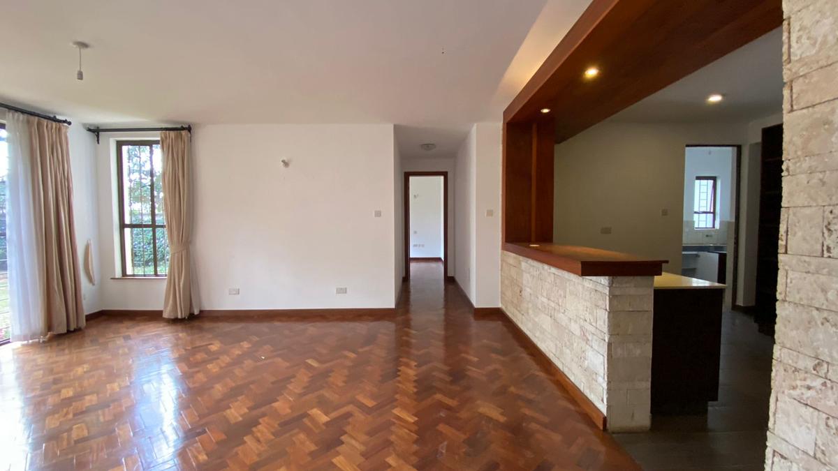 5 Bed House with En Suite in Runda - 6