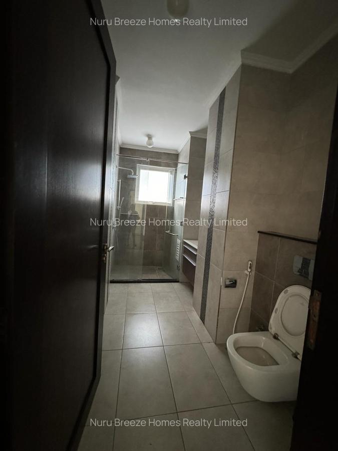 4 Bed Apartment with En Suite in General Mathenge - 8