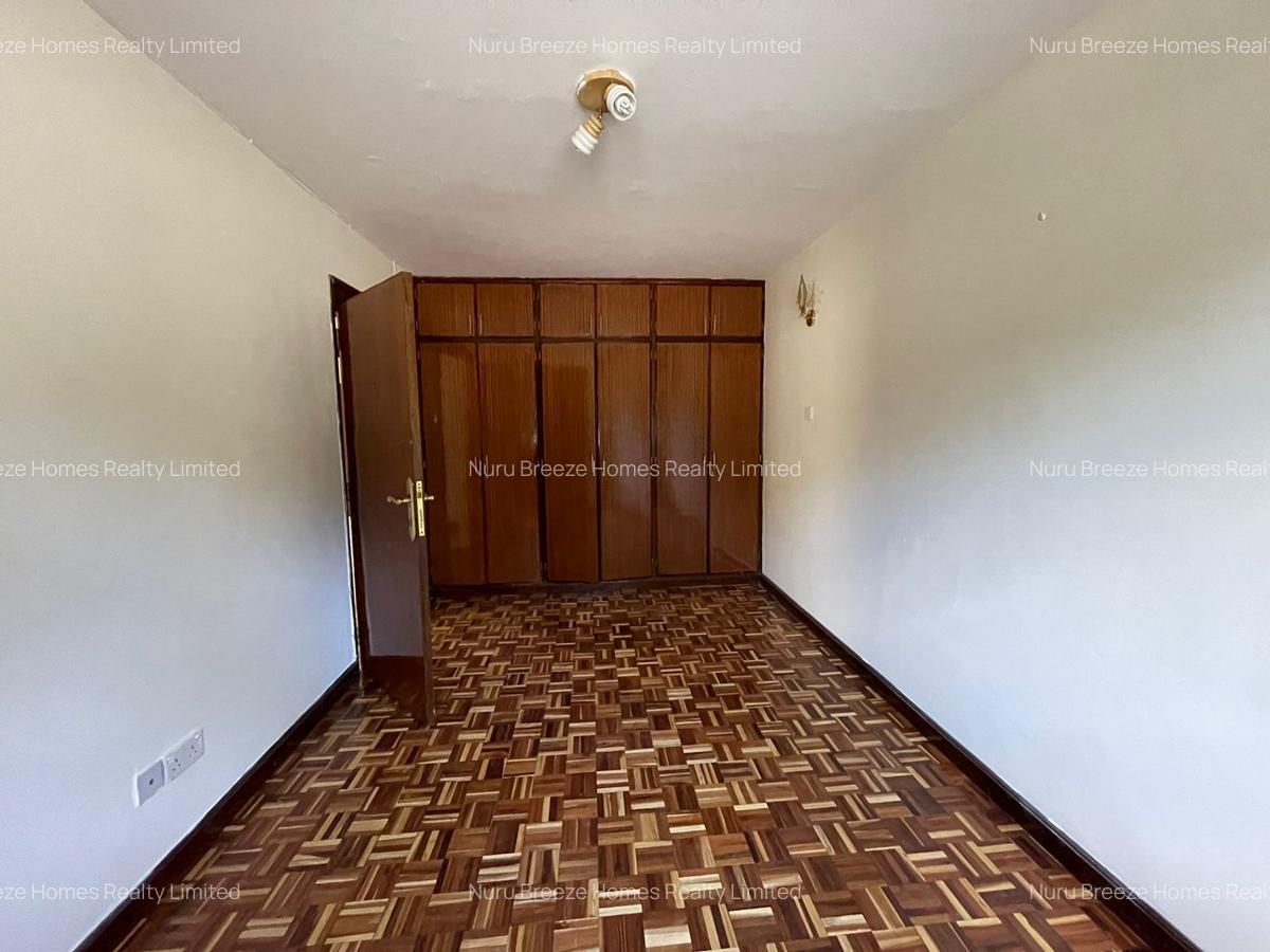 4 Bed Townhouse with En Suite in Lavington - 17