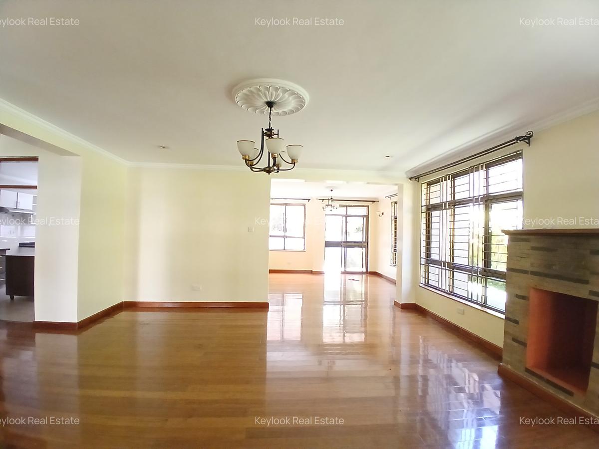 5 Bed Townhouse with En Suite at Lavington Green - 11