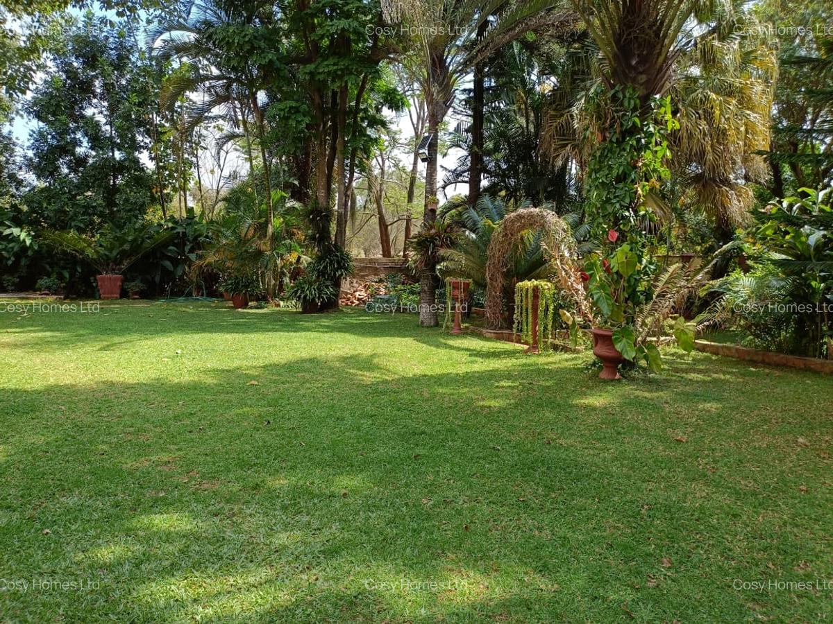 2 Bed Villa with En Suite at Drive - 8