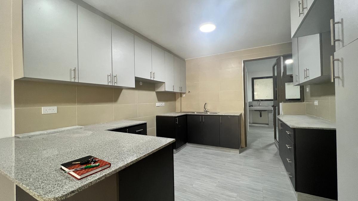 2 Bed Apartment with En Suite at Lavington - 3