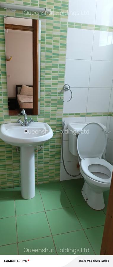 Serviced 3 Bed Apartment with En Suite in Westlands Area - 11