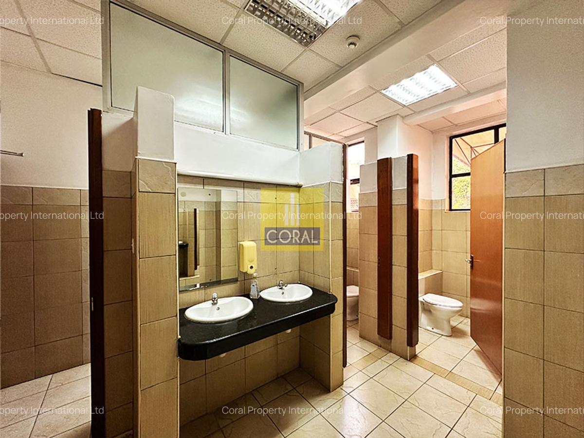 Office with Lift in Westlands Area - 15