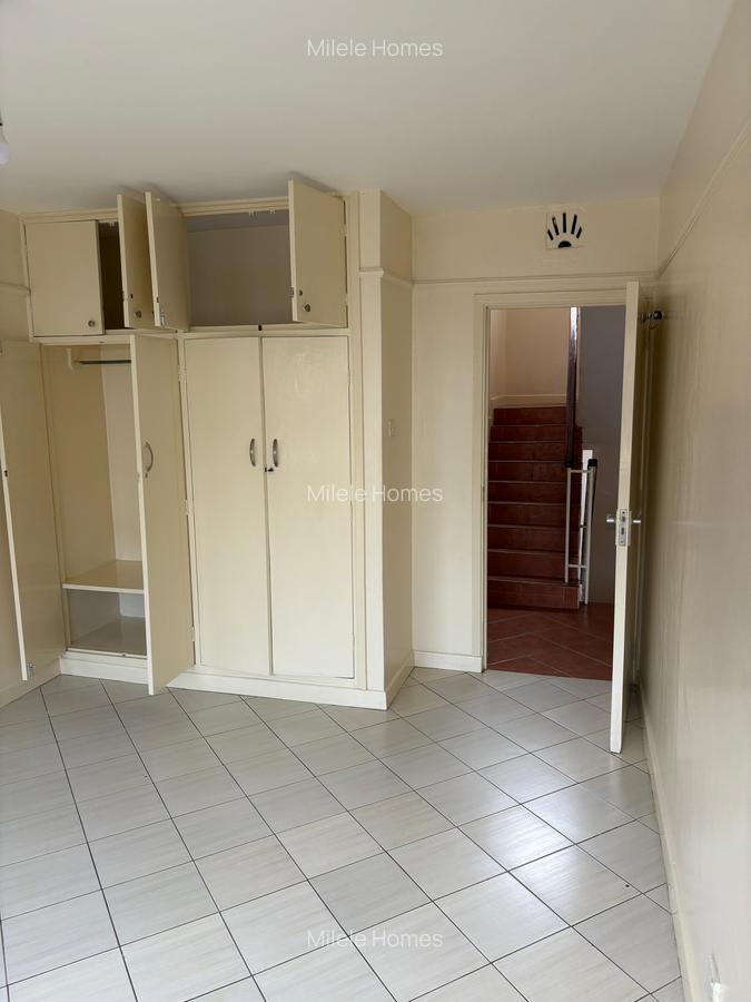 4 Bed Townhouse with En Suite at Matundu Lane - 12
