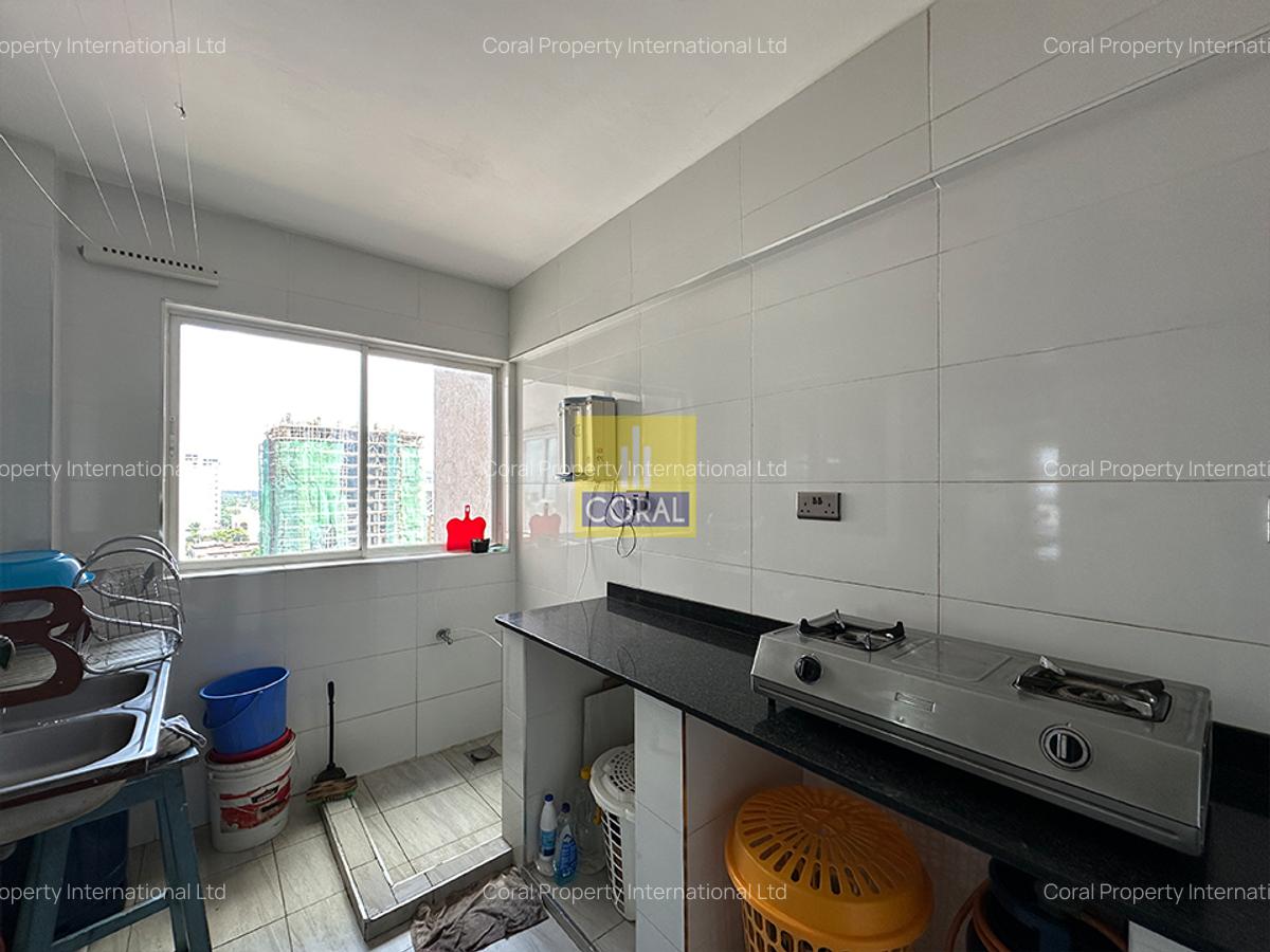 3 Bed Apartment in Parklands - 6