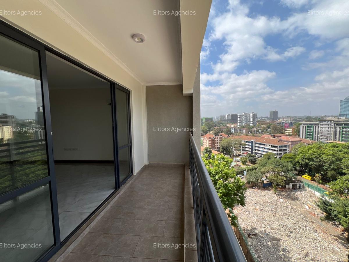 2 Bed Apartment with En Suite at School Lane - 17