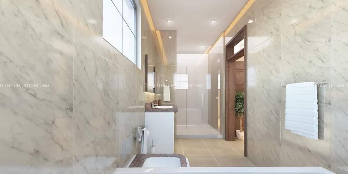 3 Bed Apartment with En Suite at Links Road - 3