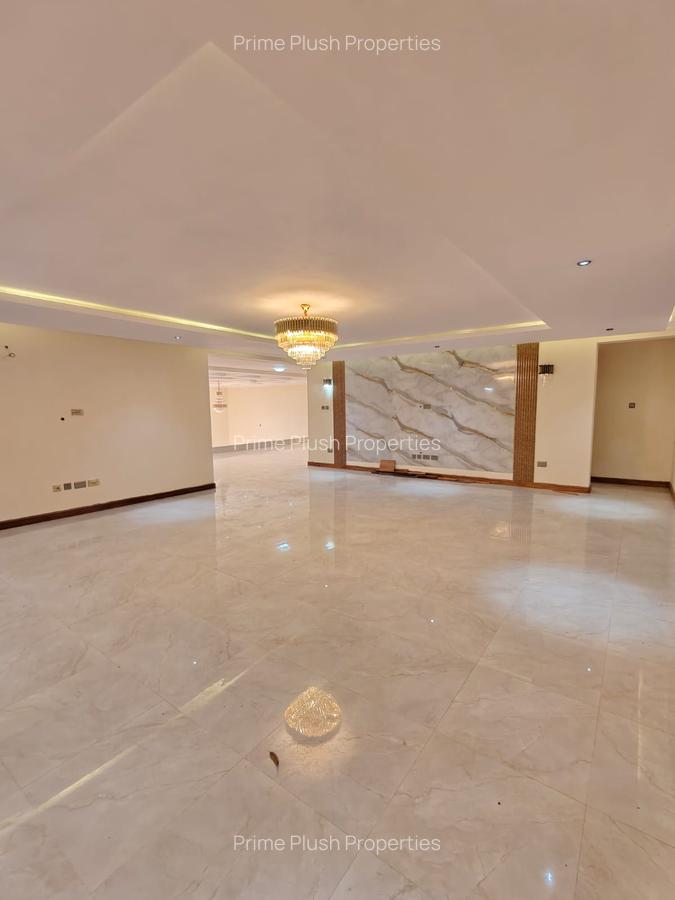 10 Bed House with En Suite in Karen - 6