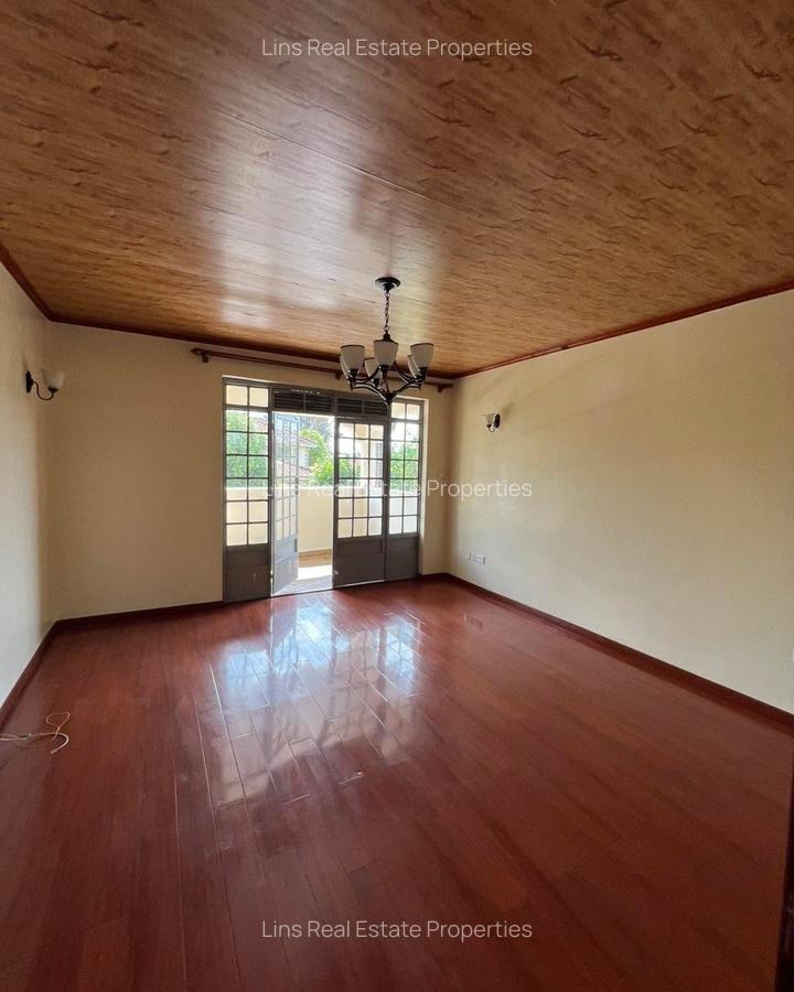 7 Bed House with En Suite in Runda - 7