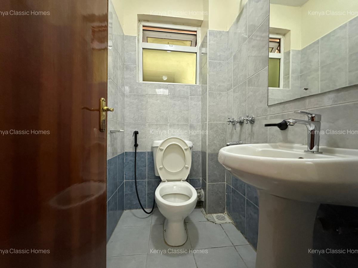 3 Bed Apartment with En Suite in Kilimani - 13
