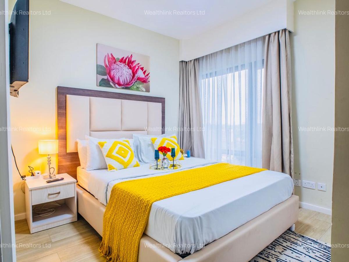 Serviced 2 Bed Apartment with En Suite at Riverside - 18