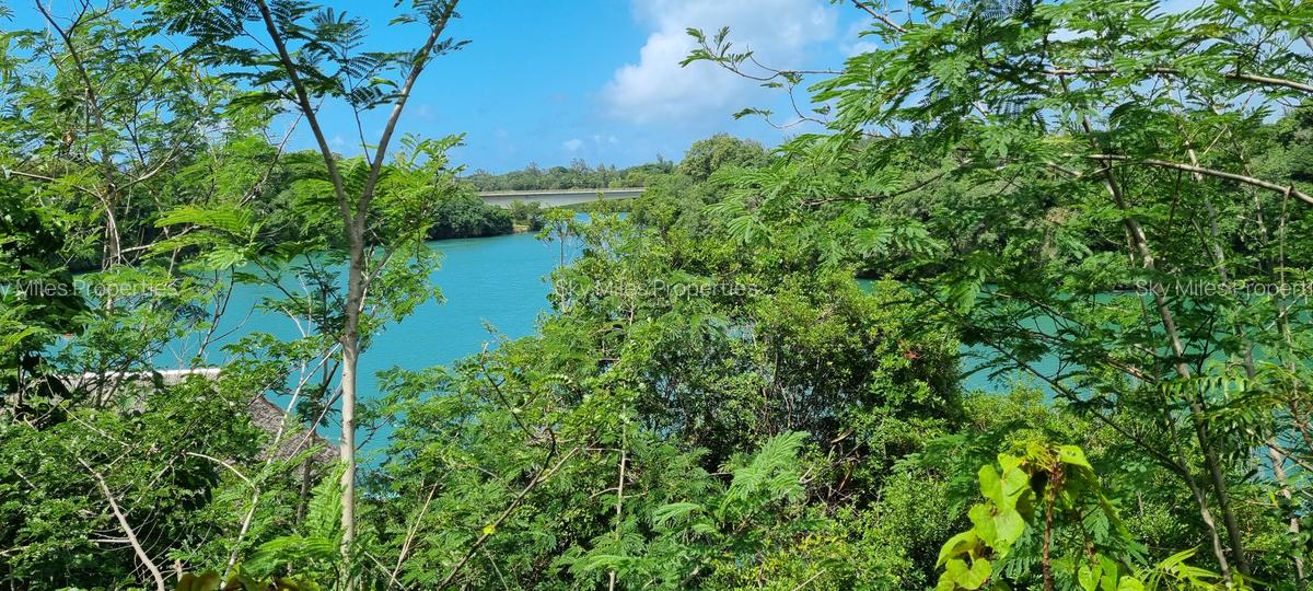 4.4 ac Land at Moorings - 18
